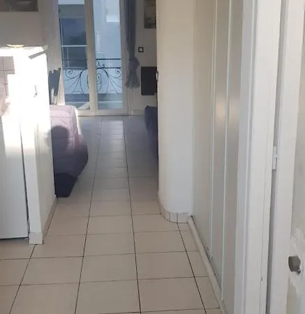 Studio Juan-les-pins Apartment *